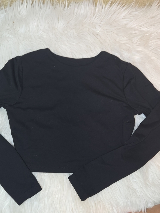 Susana Monaco Tops - Susana Monaco Black Long-Sleeve Crop Top